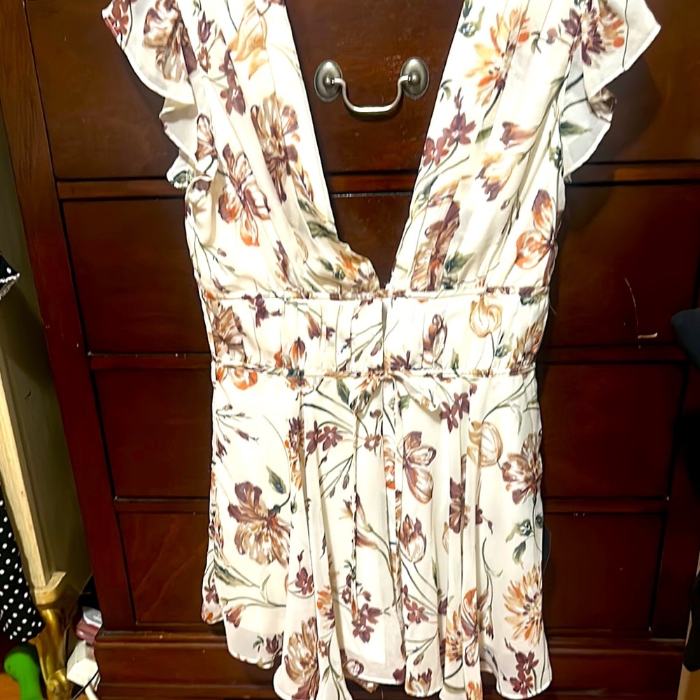 Lulu's White Flutter Sleeve Ruffled Blouse